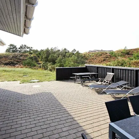 בית נופש Four-bedroom Holiday In Henne 2